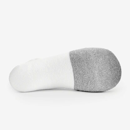 Light Cushion Ankle Tennis Socks | T1CMU